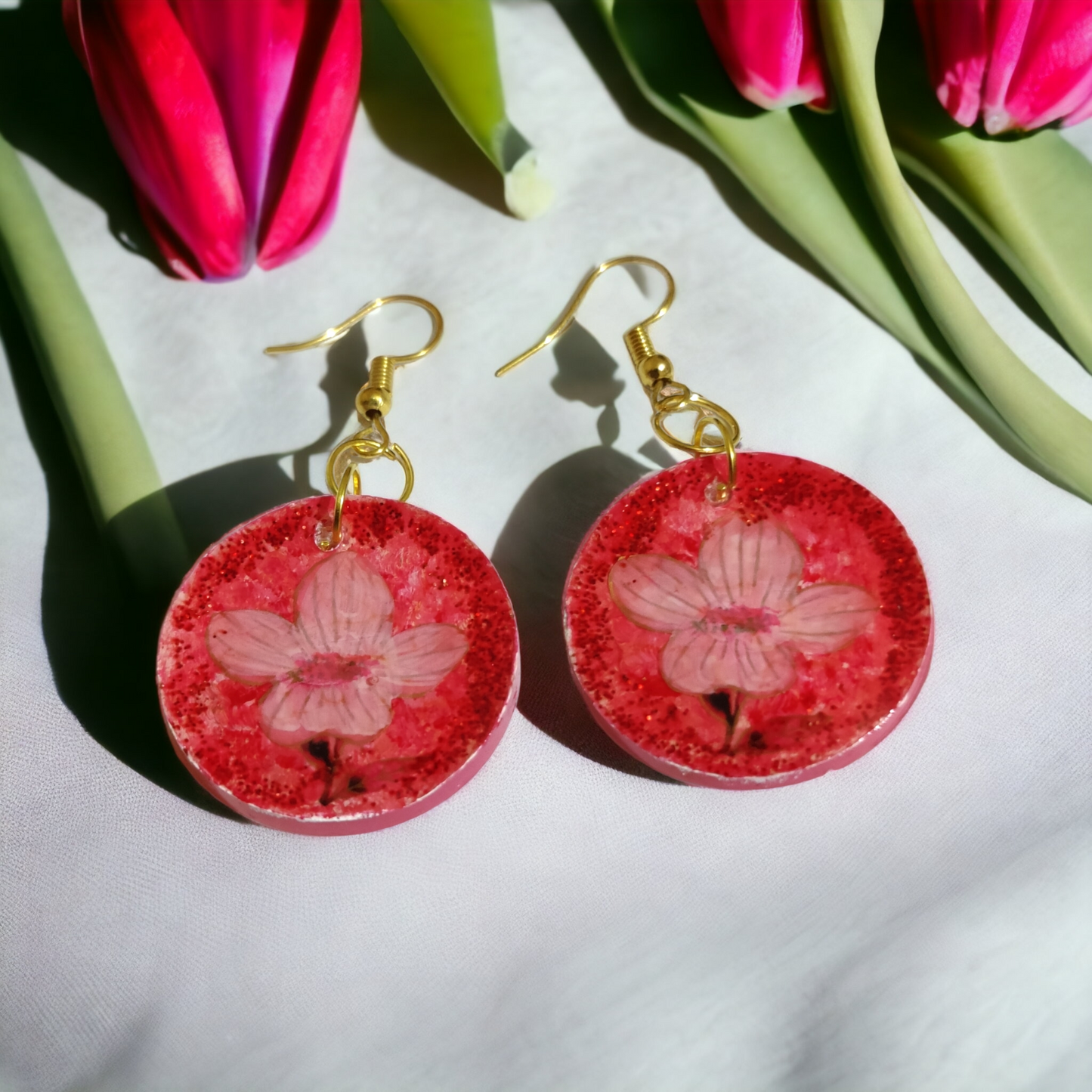 Blushing Blossom: Red Glitter UV Resin Circle Earrings