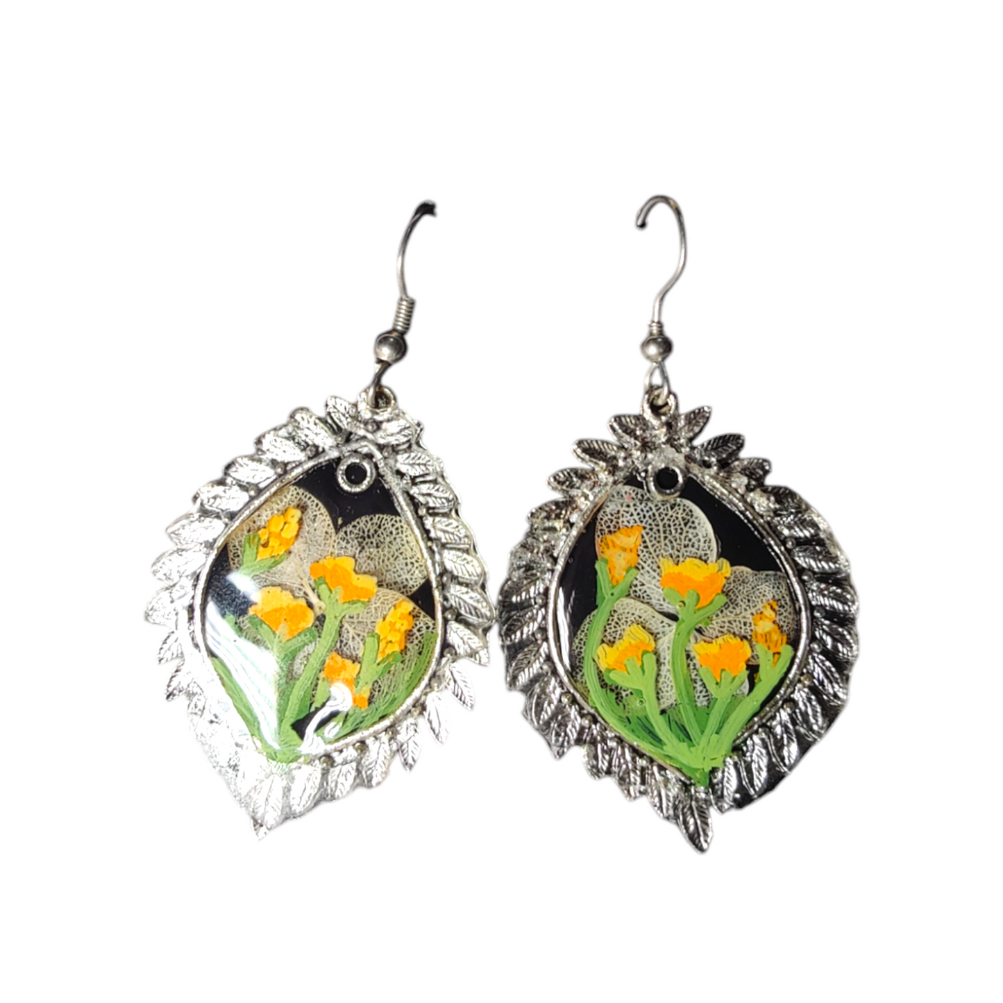 Vintage Sunburst: Handcrafted Yellow Floral UV Resin Cameo Earrings