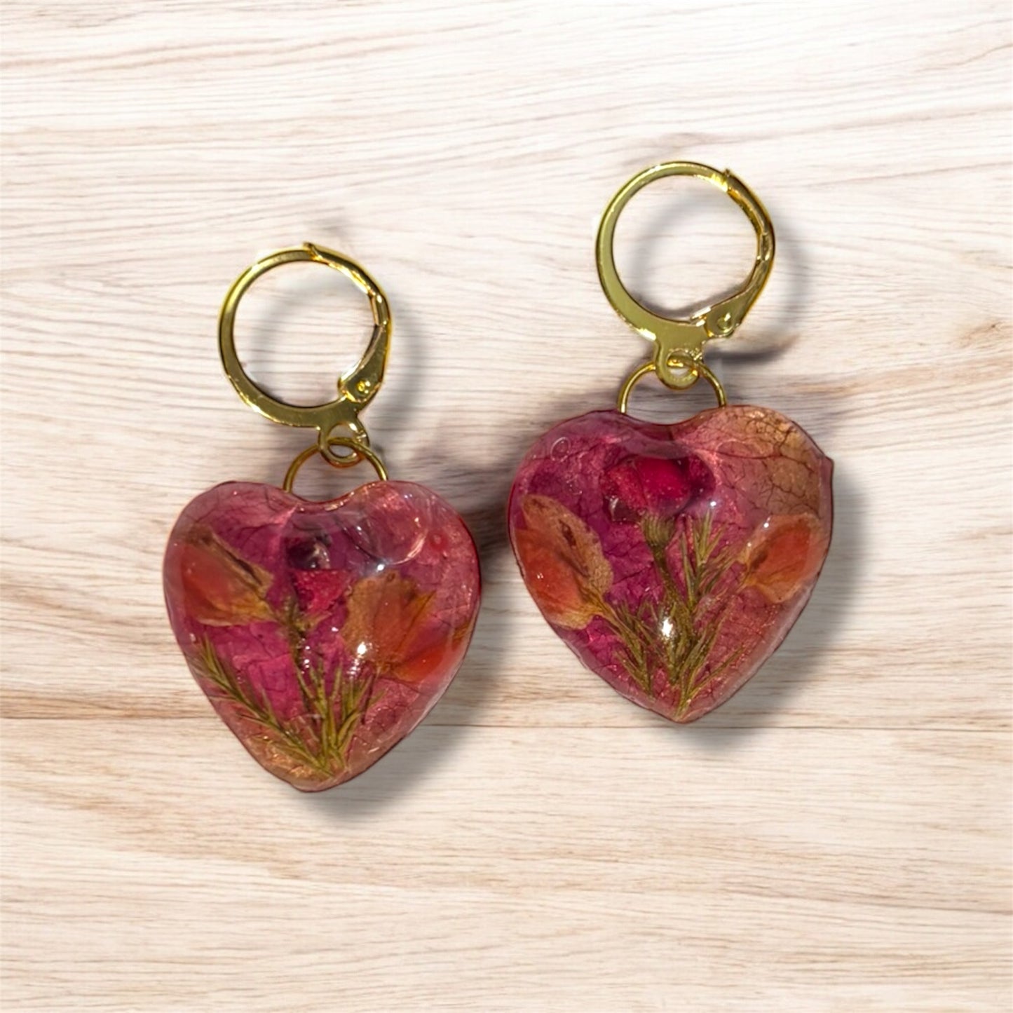 Handmade Dried Flower & Fern Clear UV Resin Heart Dangles