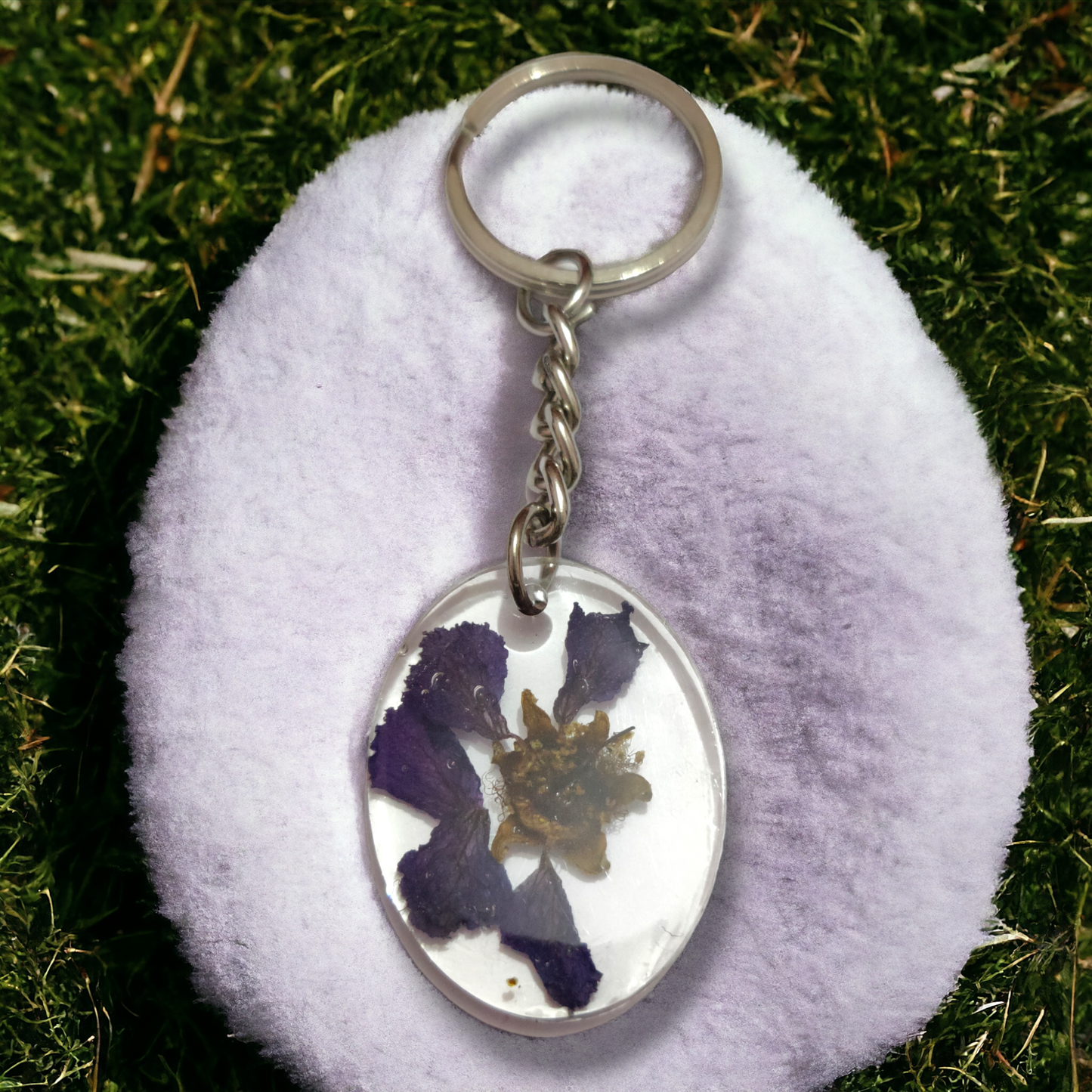 Oval UV Resin Preserved Flower Keychain